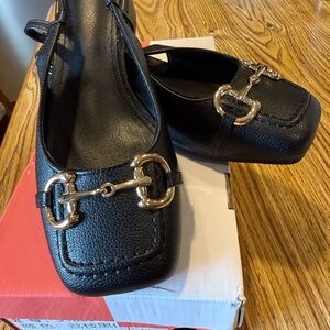NIB Elegant Black Faux Leather Women's Shoes (7M) with Gold Accents